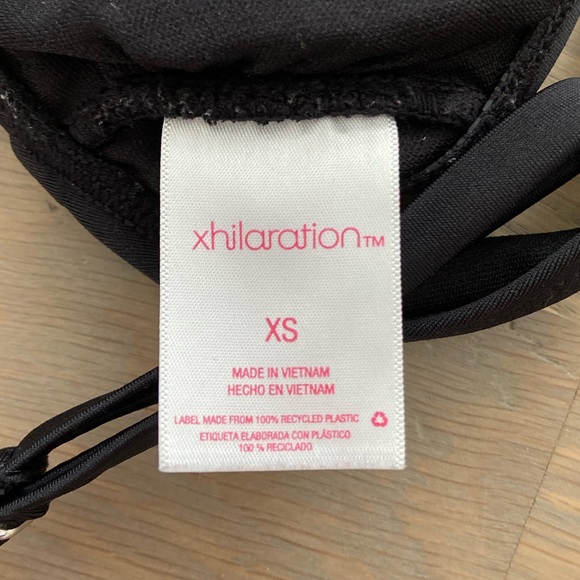 Swimsuit tops - Picture 3 of 4